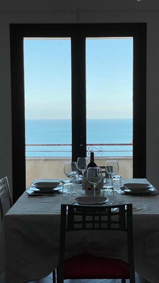 Baia Aurora Villa Letojanni Ngoại thất bức ảnh
